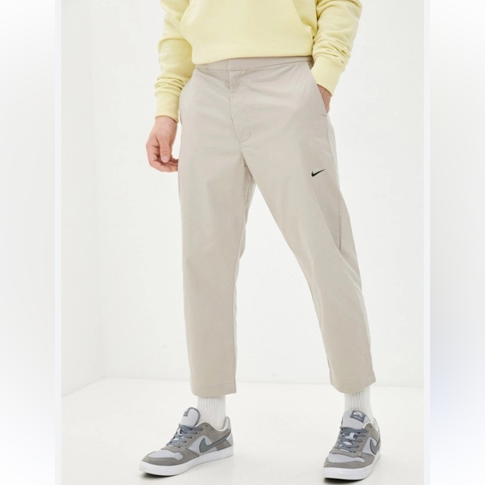Nike Men's Sportwear Essentials Unlined Cropped Pants- Inseam 25”